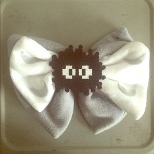 Soot Spirit Bow (Spirited Away)